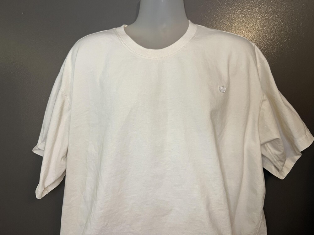 Adidas Originals Shirt Mens Large White Trefoil Logo Casual Crewneck Tee GN3370